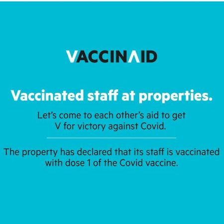 Vaccinated Staff - Oyo 1300 Crecia Guest House Hatu Екстериор снимка