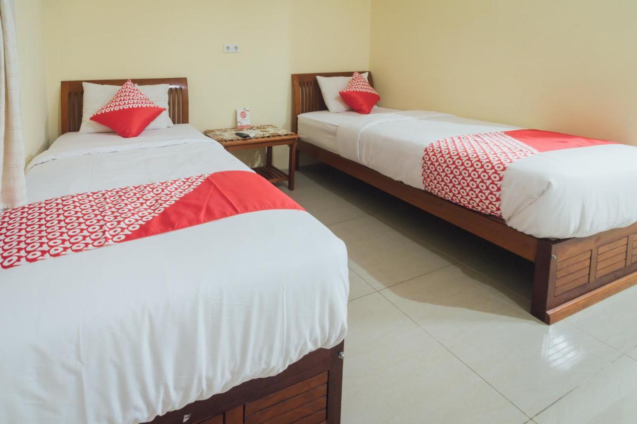 Vaccinated Staff - Oyo 1300 Crecia Guest House Hatu Екстериор снимка